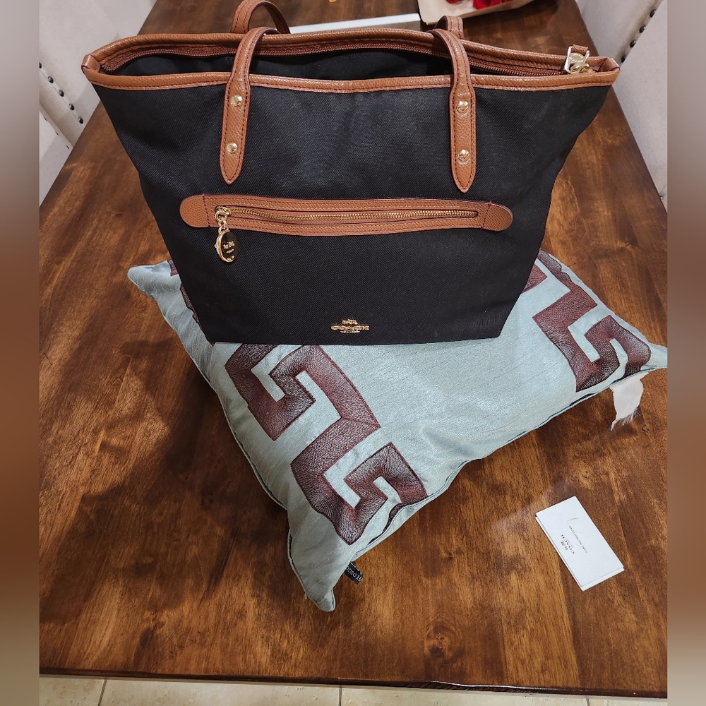 Coach purse 👛